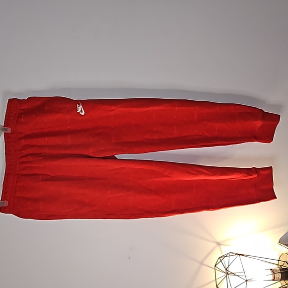 Nike Red Sweatshirt and Sweatpants Athletic Sweatsuit - Picture 3 of 16